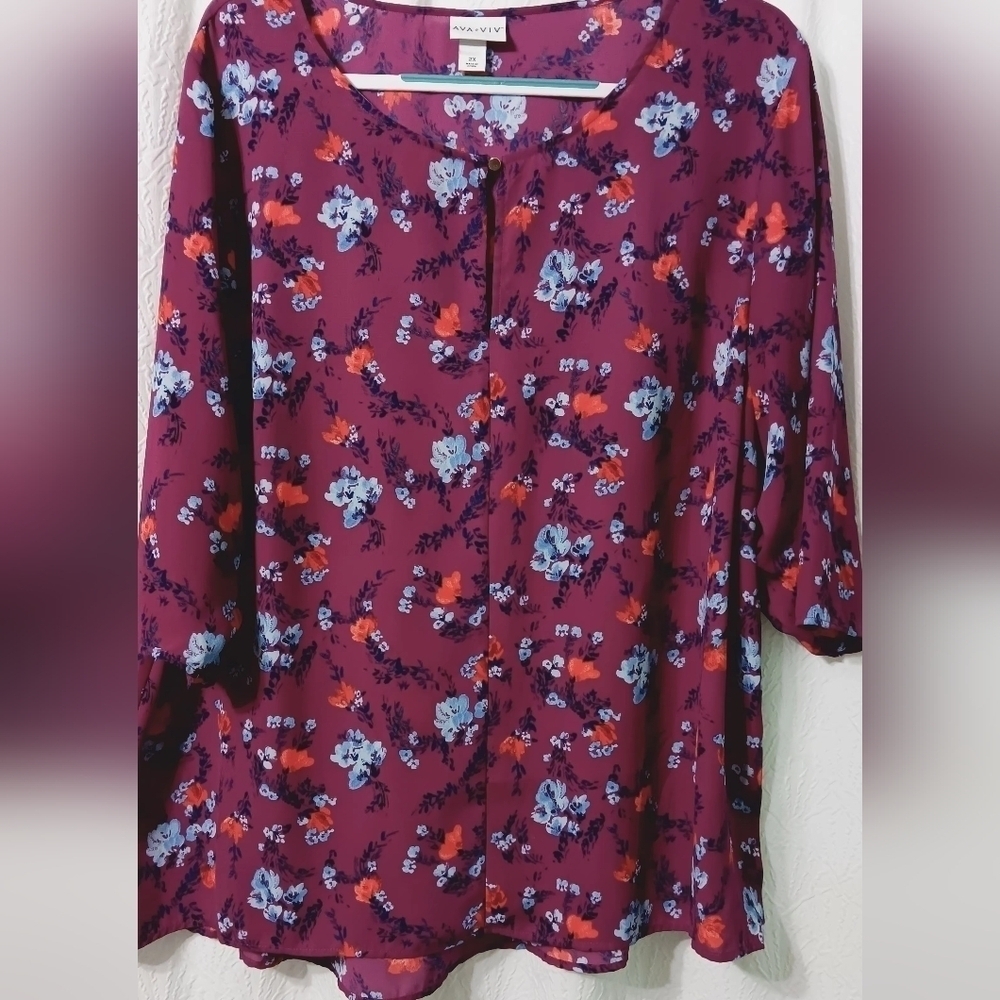 Ava & Viv Burgundy Floral Button-Front Blouse